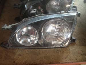 1998-2000 MODEL TOYOTA AVENSİS SAĞ SOL FAR OTO  GÜVEN 'DE